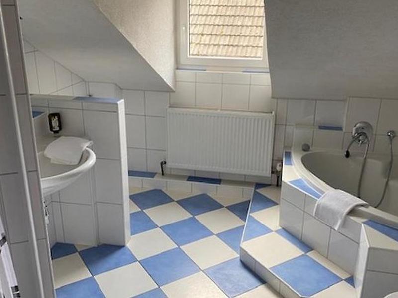 78348DCDFBAB3C3FA0E309948DC61FB9