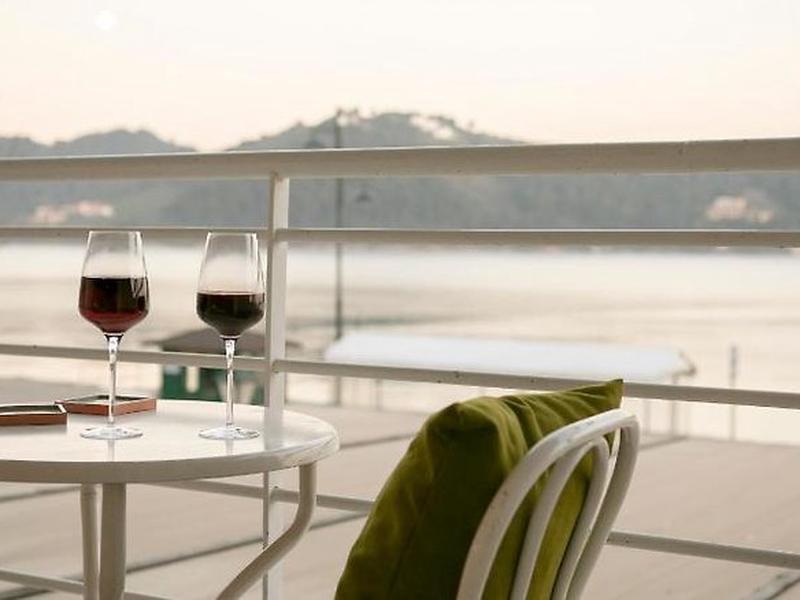 20ACE4CEC51D2F05E324A96D6D4F3532