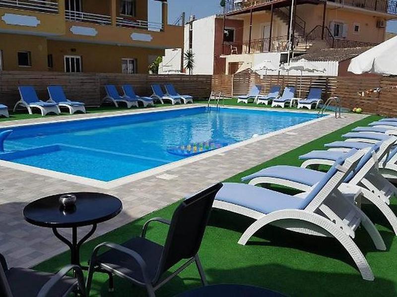 7B4E4DAF149BF3F29812D1B69D3E805A