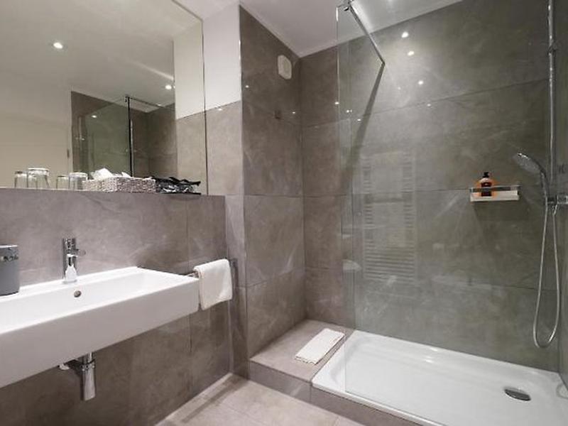 AFC06ECDB8B7257C468982C4DF600AA3