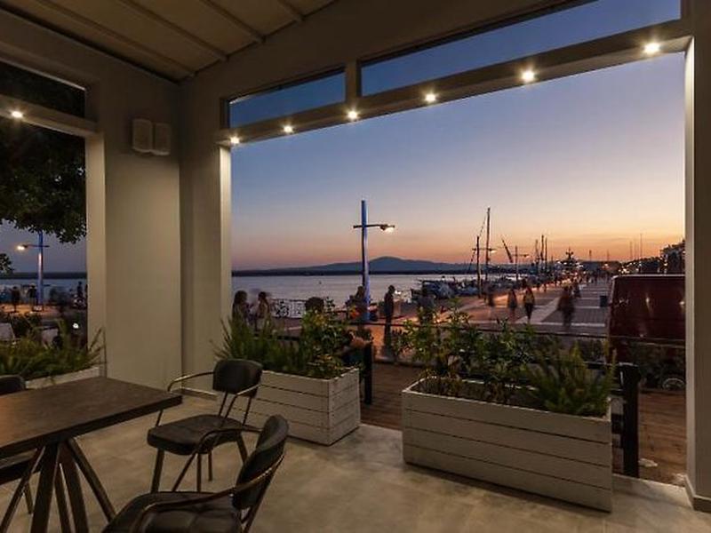 1F0D923DED7A9F2B17799D3F74FBAD8E