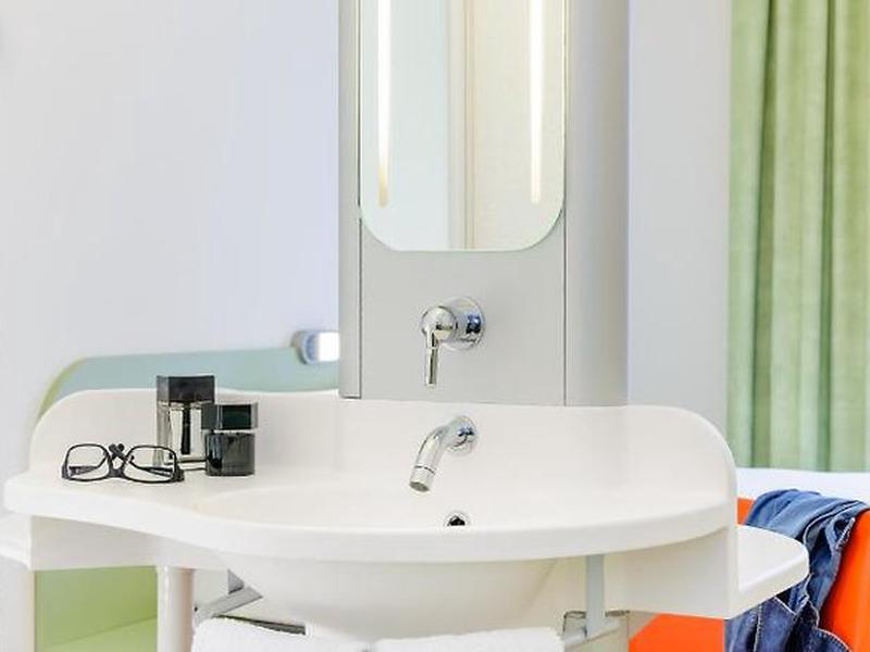 B58B7CC15EF30886170036A2BF7382CB