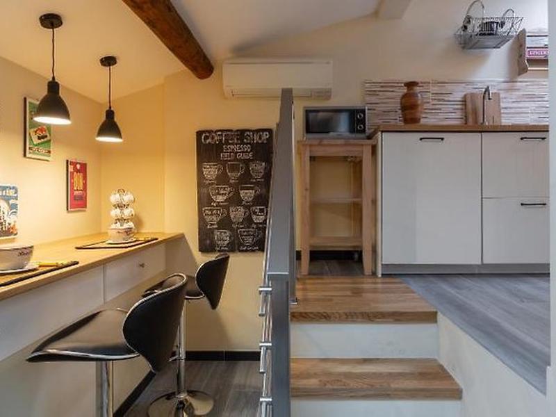 230B18DBDF2A1D692D4458683DBE1E2C