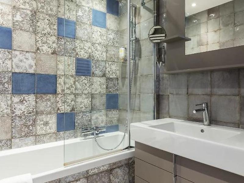 C46C299D77FA7A5A5A1ABE63E9D8E4E3