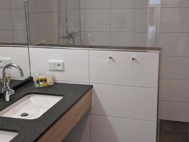 A5FA3F728B5A7A41FF345A505A88C5E7