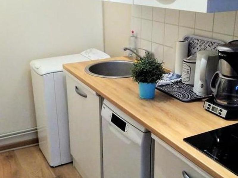 16F38004CF4C6F3B247D472BE082B36C