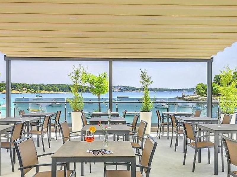 DF9BC399637ABBA3E7F1E385413F6D9C