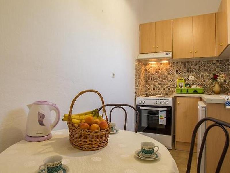 4DF2457384AA26D8567E9F2D4A1C1699