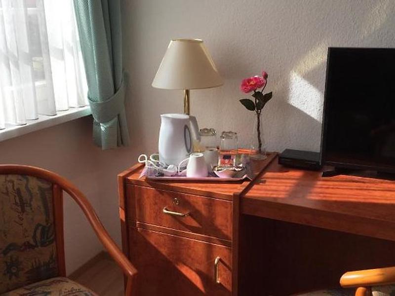 9E94696B08CA4281FB02E2114B7AA3E4