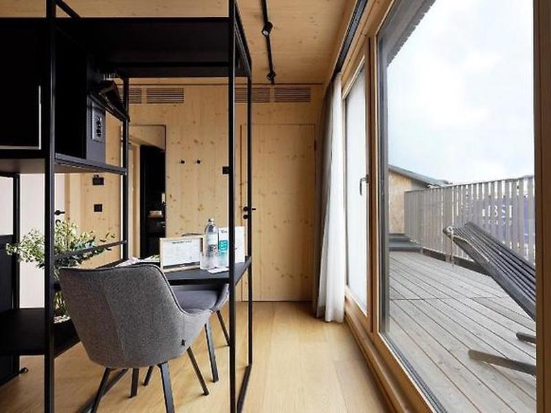 4ADE96C117C348DFF8BF3965052CB376