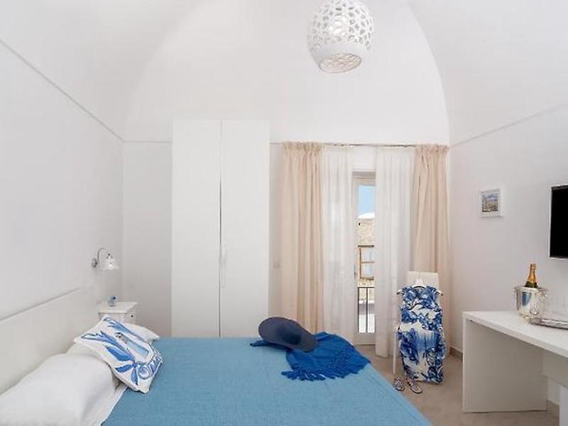 668793B106DFEE76B1058C9950983652