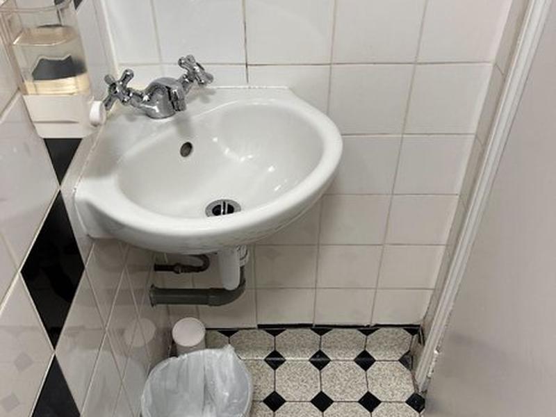 0521B43251BC4198973215096F603720