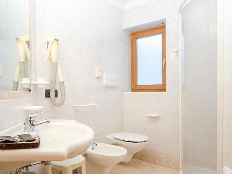 93C16D0DC1E1204F0456CA8759237E8B