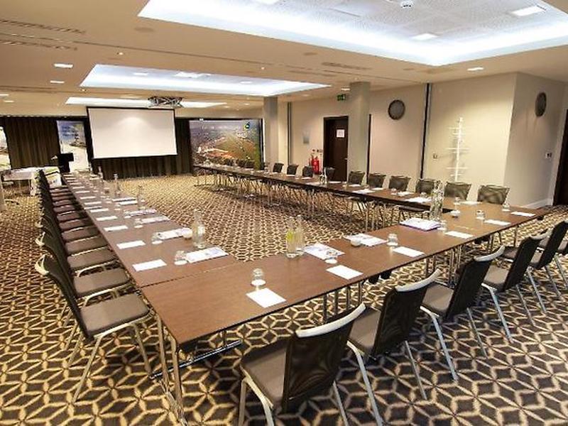 E2BBA82048F3B35B232ACA781E1700EF