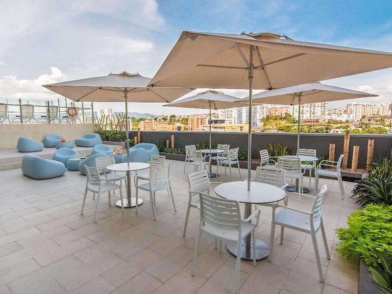 2C2B39DCD98B6B43E31C68745877AA40