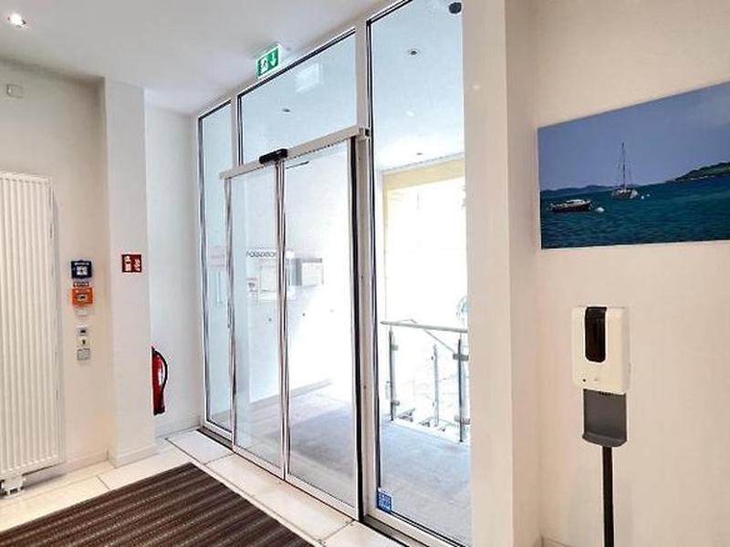 3719B3577311964F4D8F674AACE1E4DB