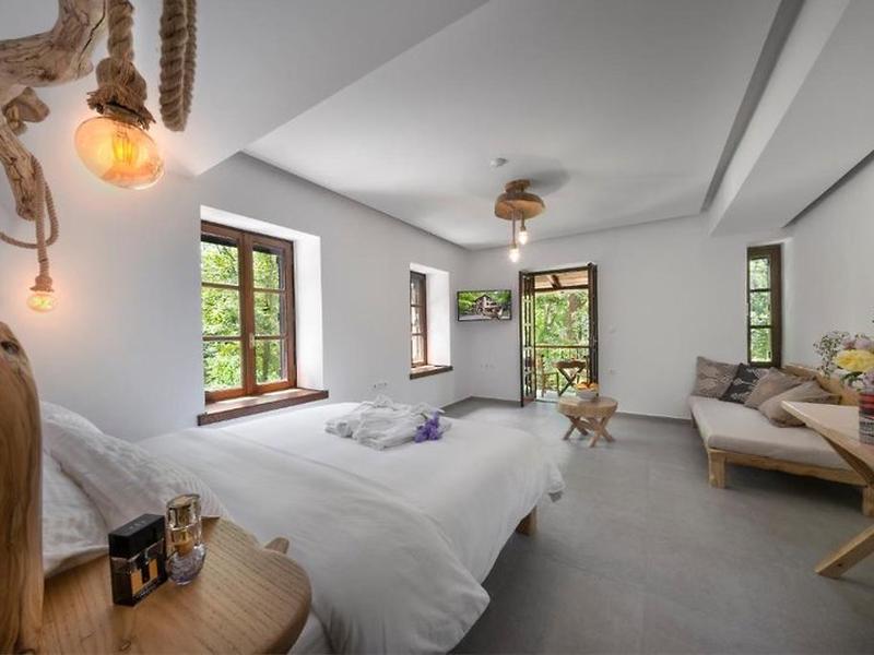 FA0BAF99D1A5B8985290D566A1173996