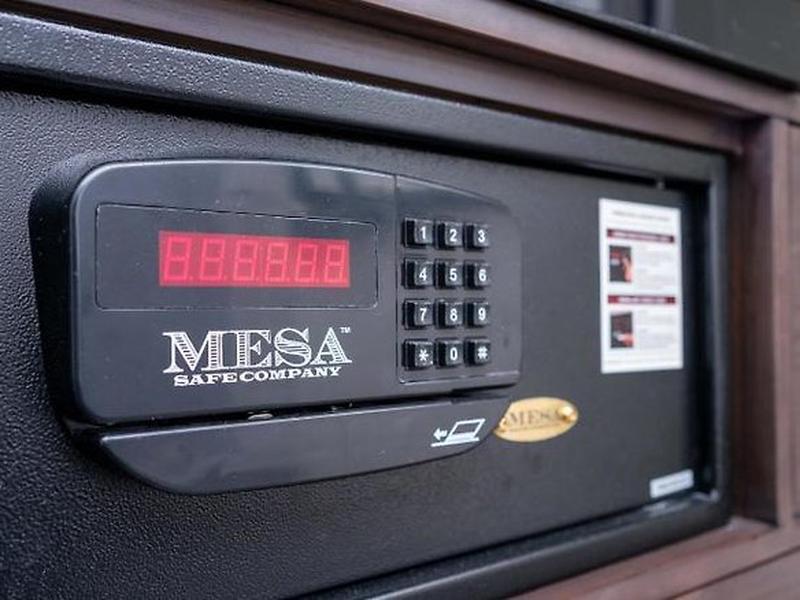 C2F1EEB8B23139489C061EE4FD5B1B26