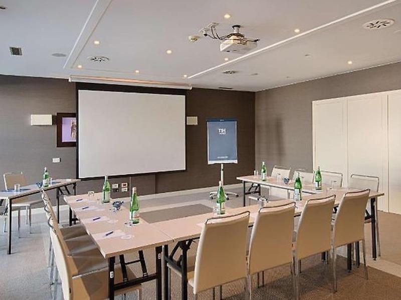 96B6C8B3C68BABAFE09536585F0CC288