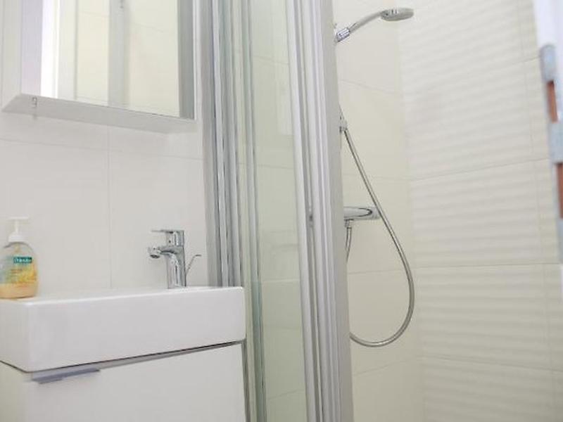 D8F4F576A220A3BDFAD8B3A87EFFC773