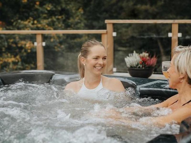 F24BAE40DC9E970B49096A2C8145338E