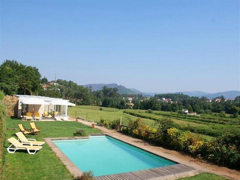 42B11FA3ECB0D5BF6FB970DA8A666642