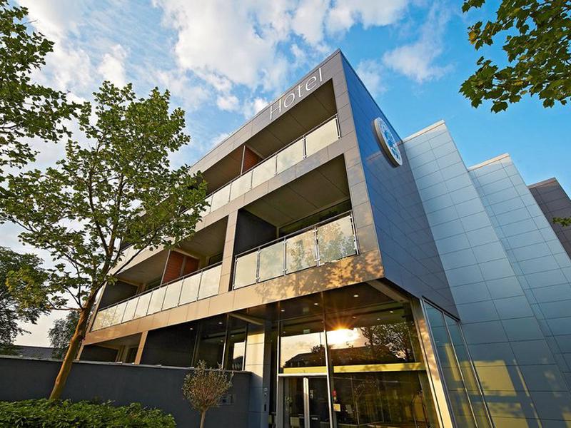 3A30F4A347F9F08C3C566ABCA44B6634