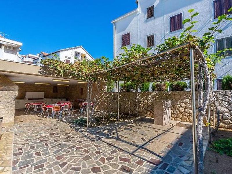 DEA67FA942DD206998FAD98F56769947