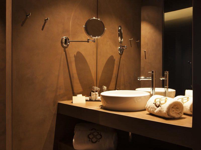 D0DAAF4456246439266CE89763E767E5