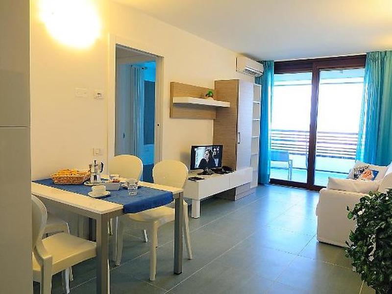 CFB92C89DA54EFA85F3DF61DD3F36AB2