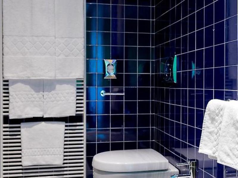 E5B5AC2899C60EBD29D41E417F3F1204