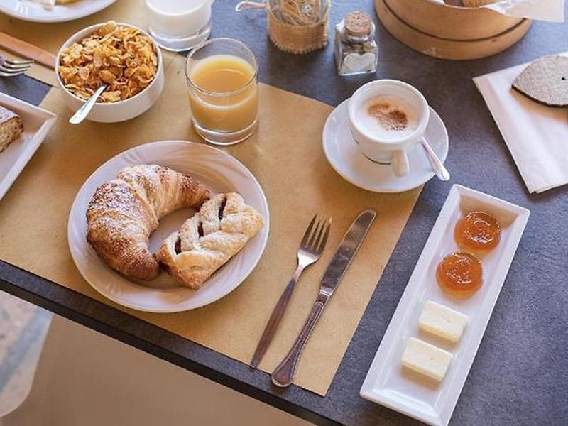 F3ECB88F967DBF56644AD322EF728090