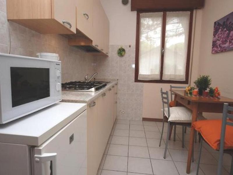 747E281F7EB9A1A94899EE243123E3A2