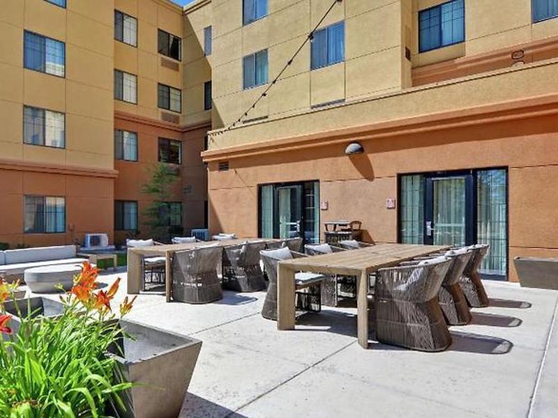 2AB1FD946994E1B145549090019A4E3A