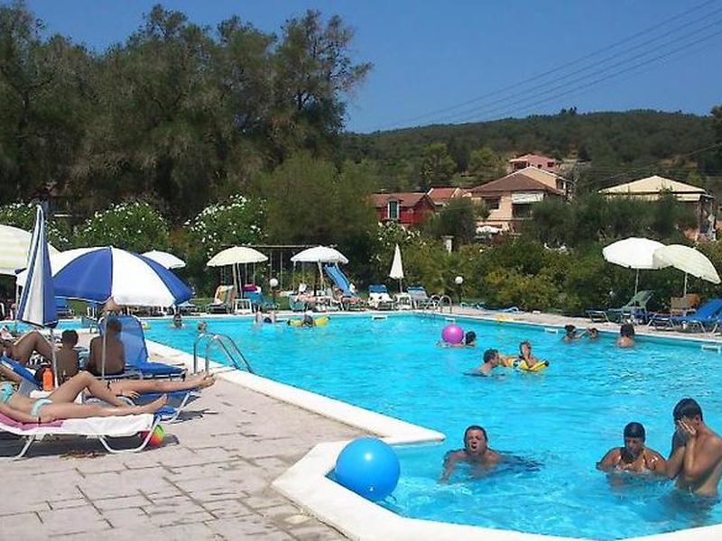 A8B2959DF328403CAD701F4663094563