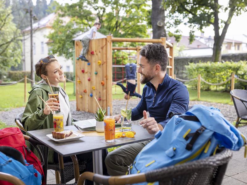 D9922860943A370037473DB7046F8207