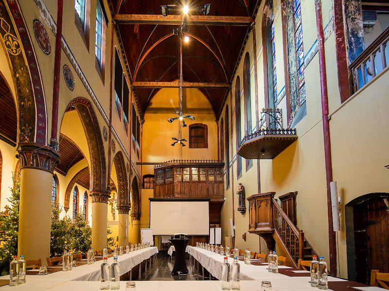 32988B532F33B1FA1717E392FC3BBA3D