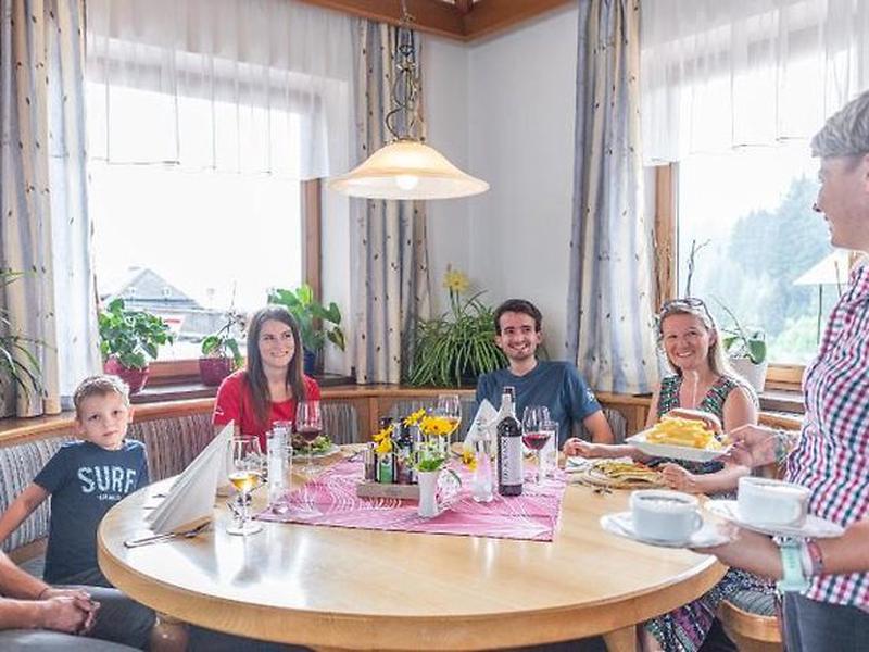 EB2433BF3FFA37FF977731FDB98DB24B