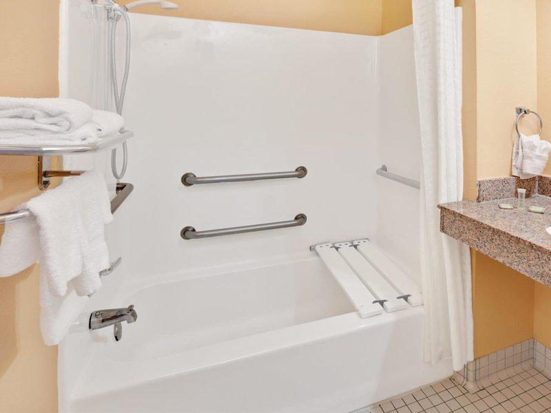 C2A902CB4487F9EEFA280D94797A4FF0