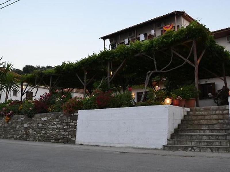 5F3B103F4B4844B82E7DFAF8B82BA1E8