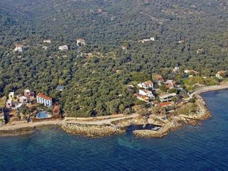 63A41F6D540F5E578029D3E8CF6F044B