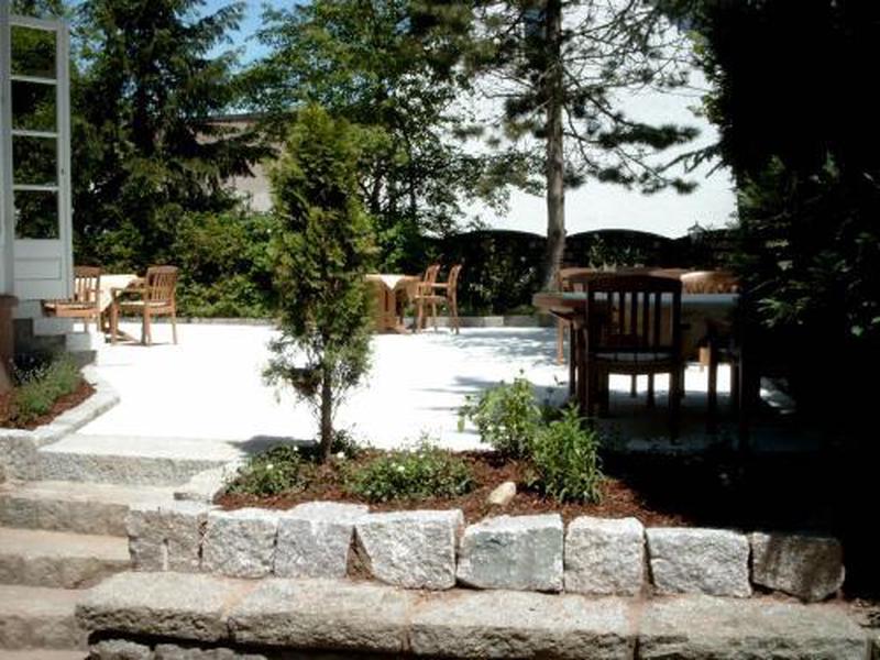 2410F1666BDA856F2A6379A6A8BAF515