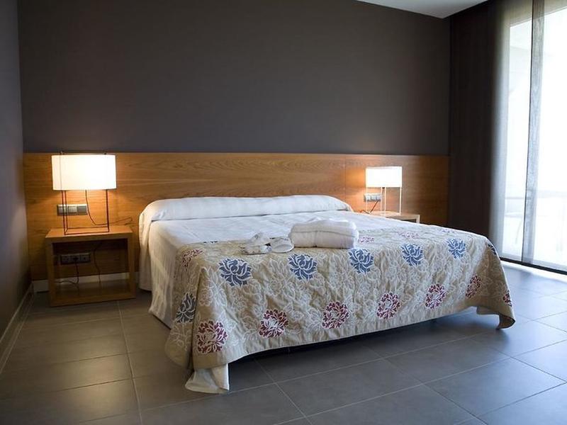 FB456771F1D6368610AD187947D986E2