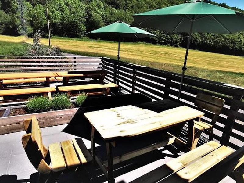 12289A84AD50AB00C73F53C2B2404090