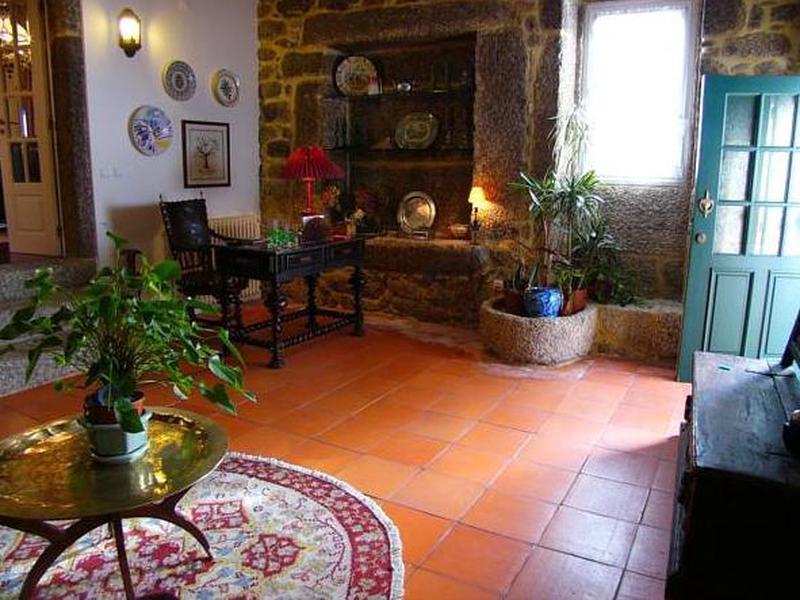 F660F57BAFF11DD36F45BC88BE588519