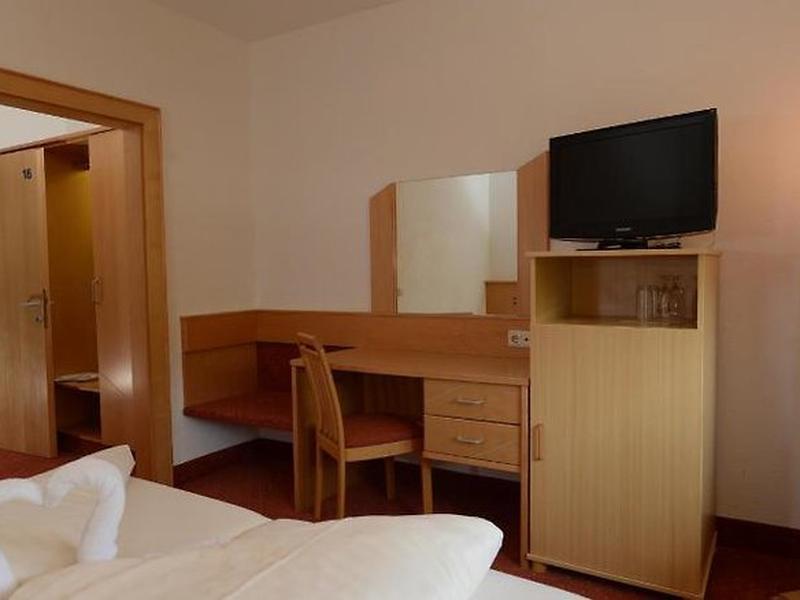 9D67C2E74A0CD5770F2CBB6C4387A869