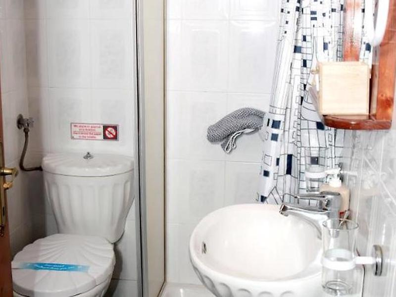 A017C1BABD9A6F8ADD4D8401C52C200C