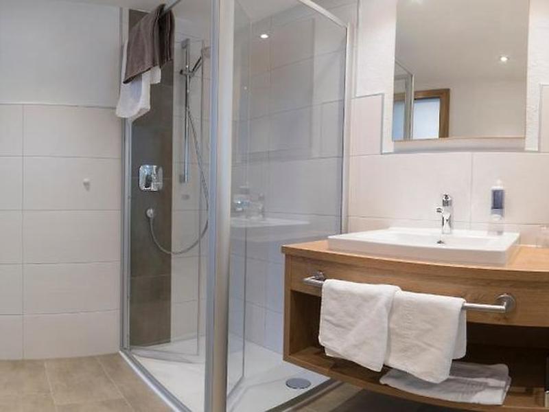 2CF52962554D02A3603A24C0487C798E