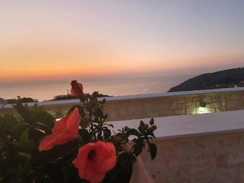 E11FBF30581AAFB25DAAD5A0BBA8F138