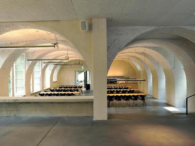 E4E6A79EA8CC23D2771FFD2137E22A79